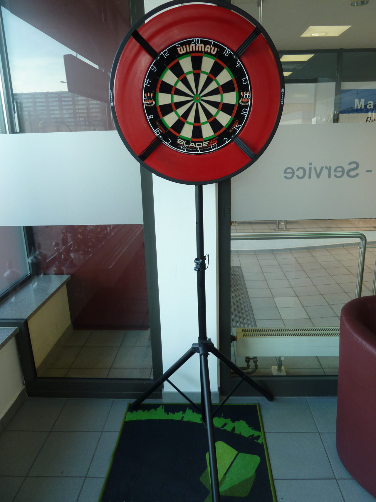 Designa Dartboard Stativ